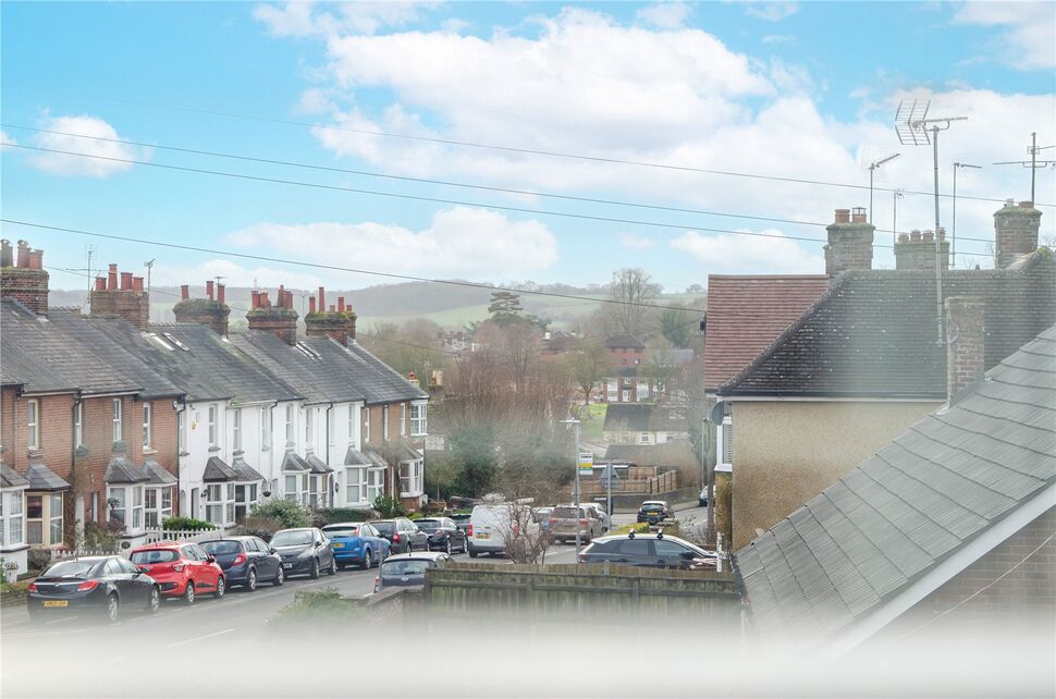 2 bedroom Mid Terrace House for sale, Whitehill Road, Hitchin, SG4 £500,000