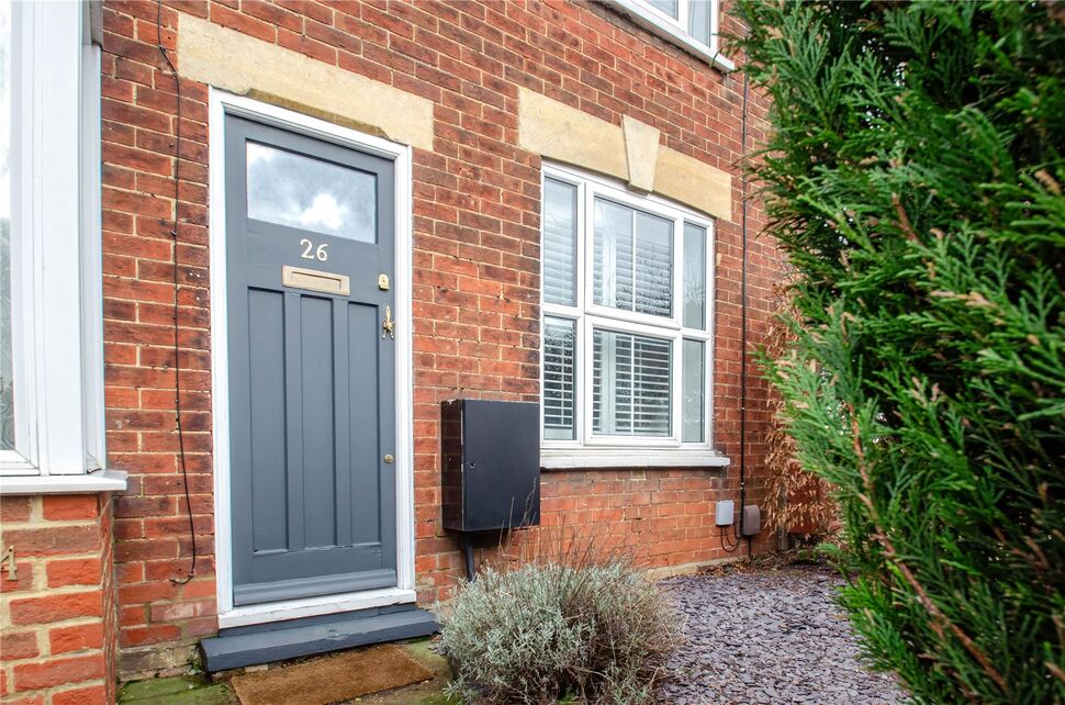 2 bedroom Mid Terrace House for sale, Whitehill Road, Hitchin, SG4 £