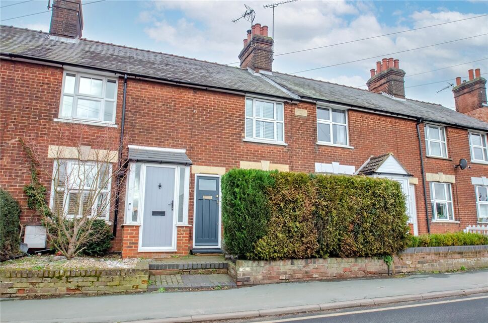 2 bedroom Mid Terrace House for sale, Whitehill Road, Hitchin, SG4 £500,000
