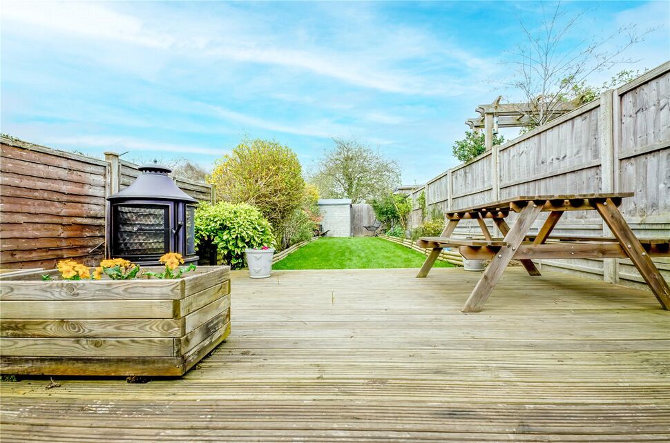 2 bedroom End Terrace House for sale, Whitehill Road, Hitchin, SG4 £