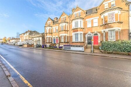 Walsworth Road, 1 bedroom  Flat for sale, £250,000