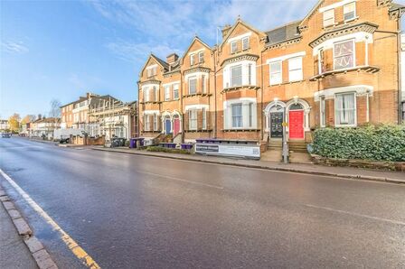 Walsworth Road, 1 bedroom  Flat for sale, £275,000