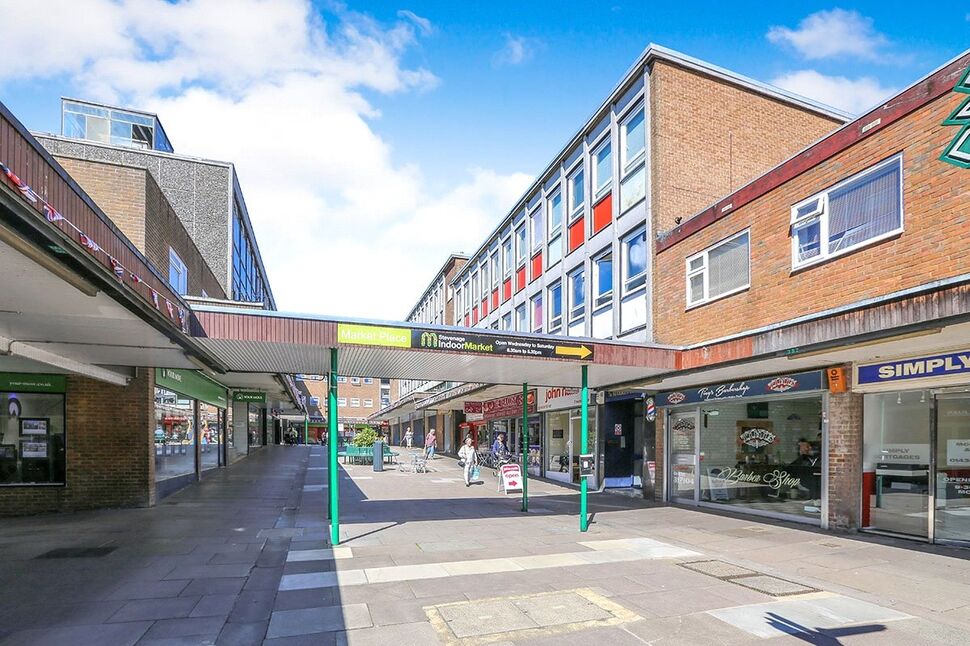 Main image of  Room to rent, Market Place, Stevenage, Hertfordshire, SG1