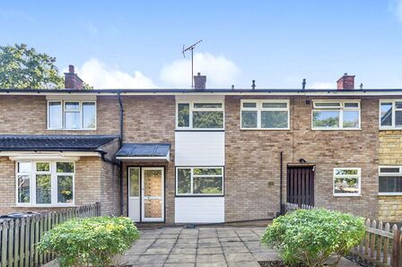 Telford Avenue, 3 bedroom Mid Terrace House to rent, £1,650 pcm
