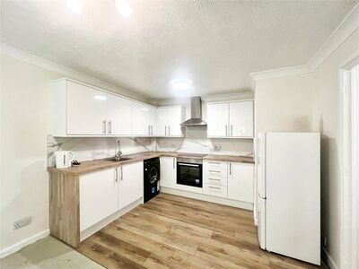 2 bedroom  Flat to rent