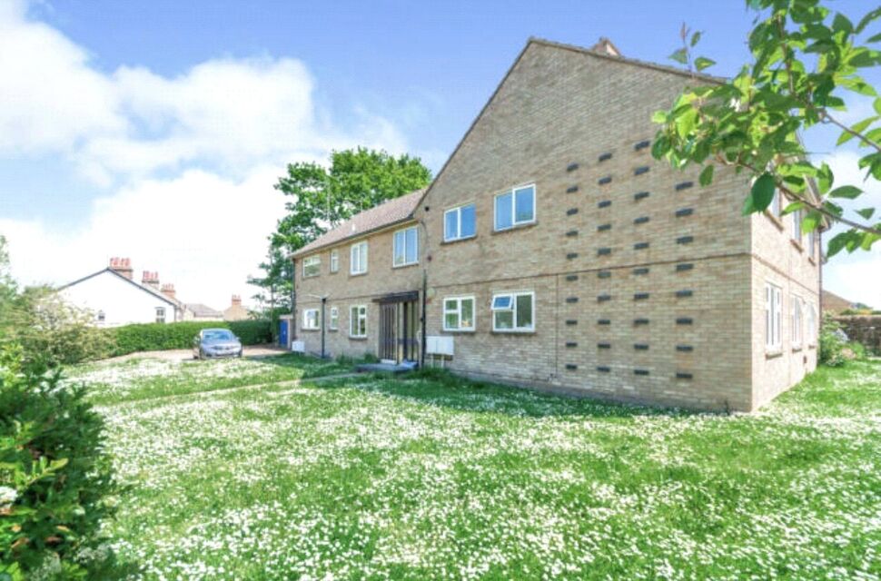 Main image of 2 bedroom Flat to rent, Walnut Way, Hitchin, Hertfordshire, SG5