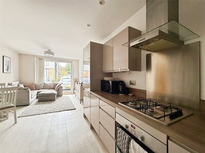 1 bedroom  Flat for sale