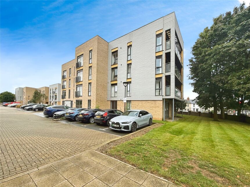 Main image of 1 bedroom Flat for sale, Allwoods Place, Hitchin, Hertfordshire, SG4