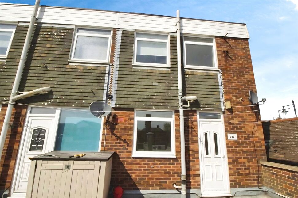 Main image of 2 bedroom Flat to rent, High Street, Biggleswade, Bedfordshire, SG18