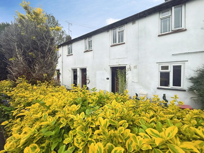 Main image of 1 bedroom Flat for sale, Hawbush Close, Welwyn, Hertfordshire, AL6