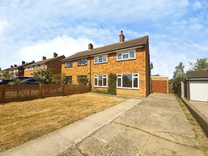 Main image of 4 bedroom Semi Detached House to rent, Wellingham Avenue, Hitchin, Hertfordshire, SG5