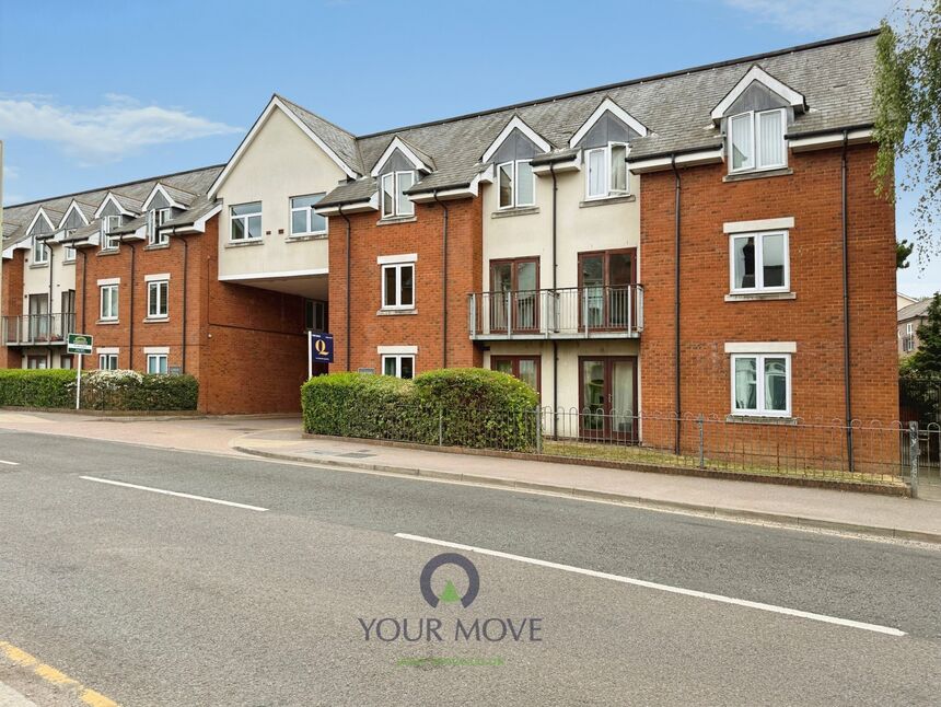 Main image of 2 bedroom Flat for sale, Walsworth Road, Hitchin, Hertfordshire, SG4