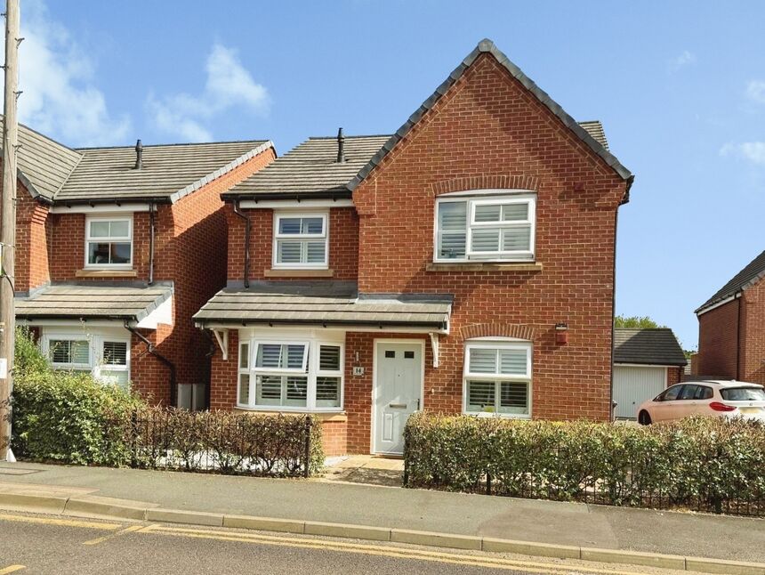 Main image of 4 bedroom Detached House to rent, Fishers Green Road, Stevenage, Hertfordshire, SG1