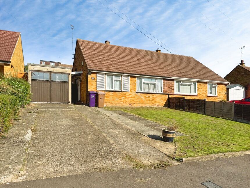Main image of 2 bedroom Semi Detached Bungalow for sale, Ninesprings Way, Hitchin, Hertfordshire, SG4