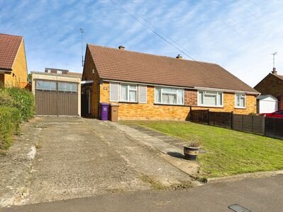 Ninesprings Way, 2 bedroom Semi Detached Bungalow for sale, &pound;425,000