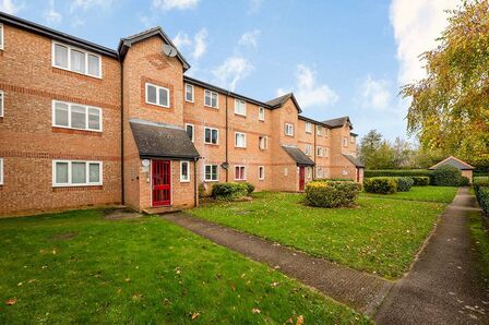 Wedgewood Road, 2 bedroom Flat to rent, &pound;1,350 pcm