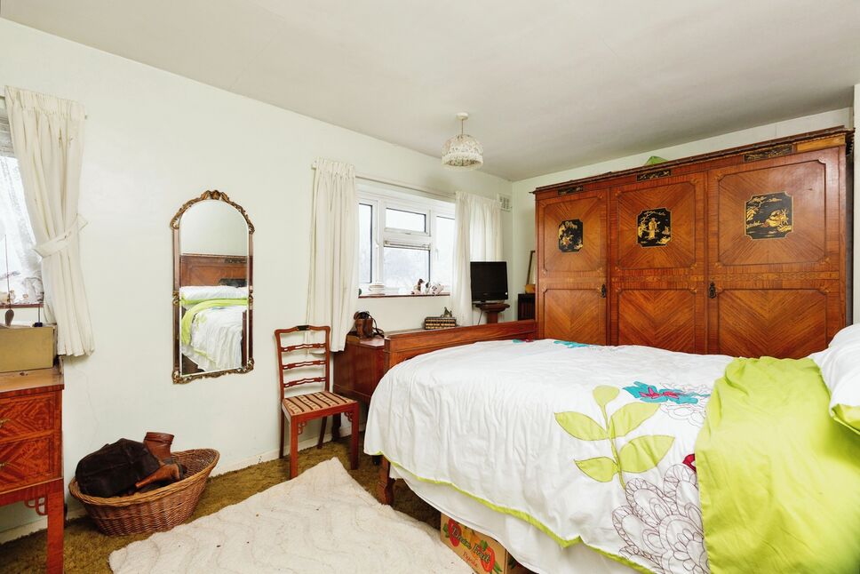 2 bedroom Semi Detached House for sale, Racefield Close, Shorne, DA12