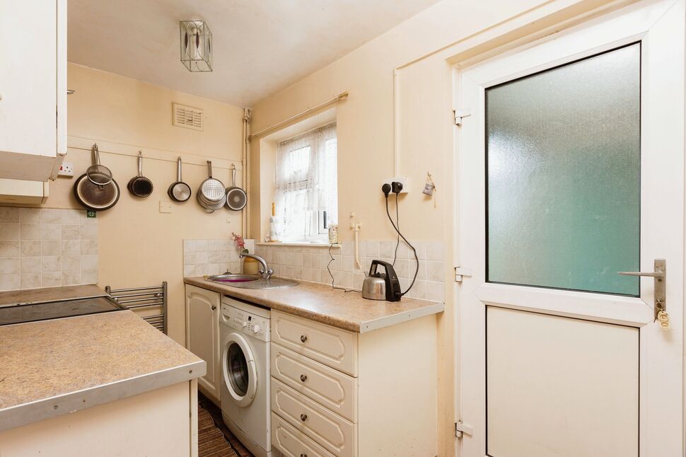 2 bedroom Semi Detached House for sale, Racefield Close, Shorne, DA12