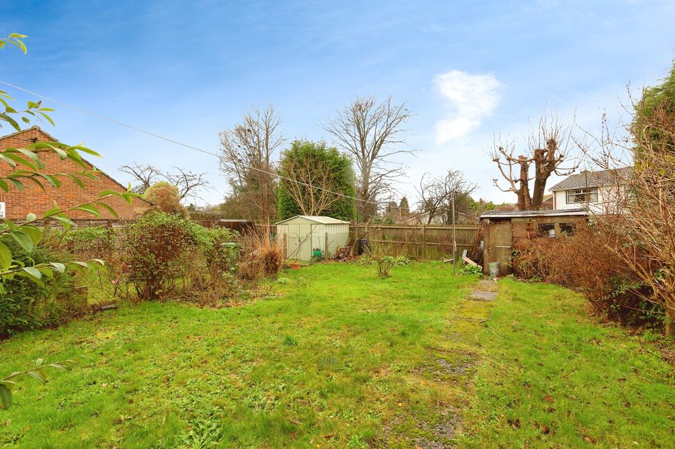 2 bedroom Semi Detached House for sale, Racefield Close, Shorne, DA12