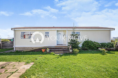 2 bedroom Detached Property for sale