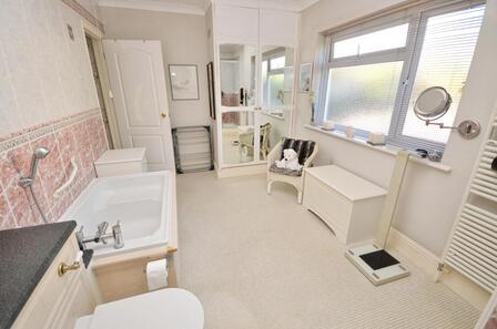 Main Road, 3 bedroom Detached Bungalow for sale, &pound;500,000