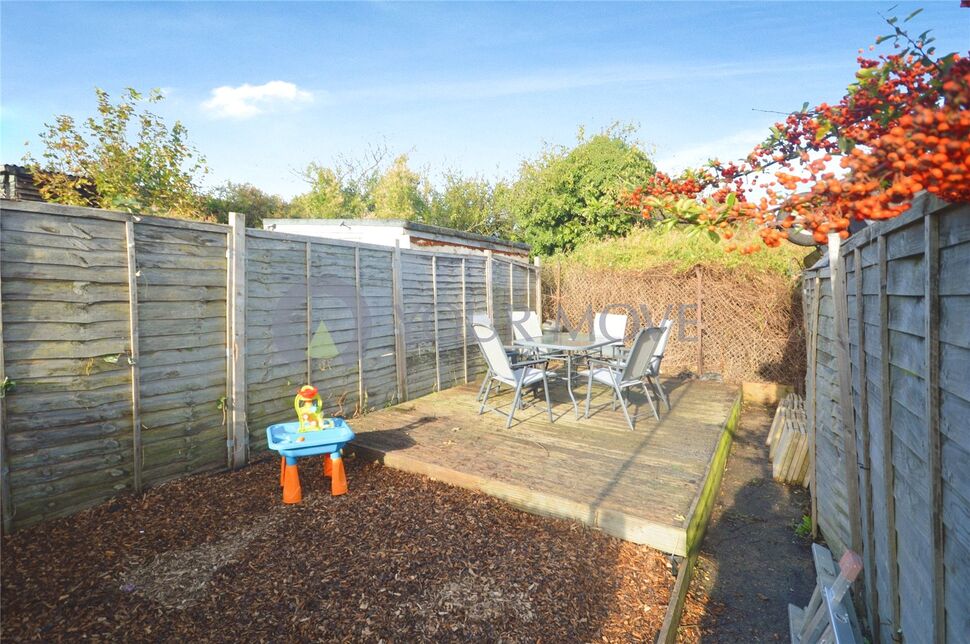 2 bedroom Mid Terrace House for sale, Bull Lane, Higham, ME3 £275,000