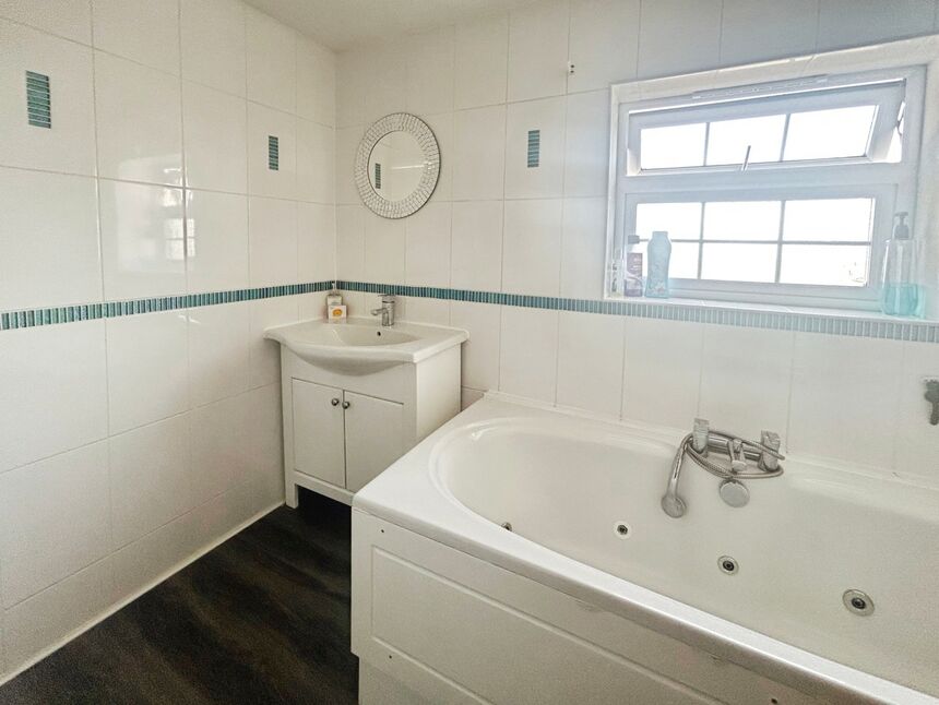 Bathroom / Shower room