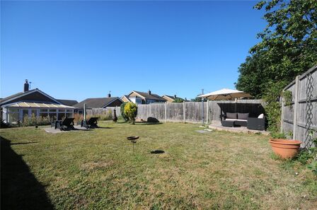 2 bedroom Link Detached Bungalow for sale