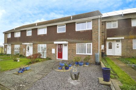 Thatchers Lane, 3 bedroom Mid Terrace House for sale, £325,000