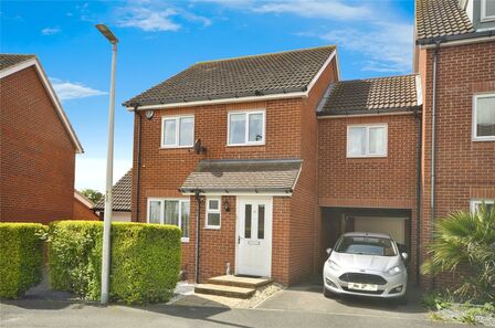 4 bedroom Link Detached House for sale