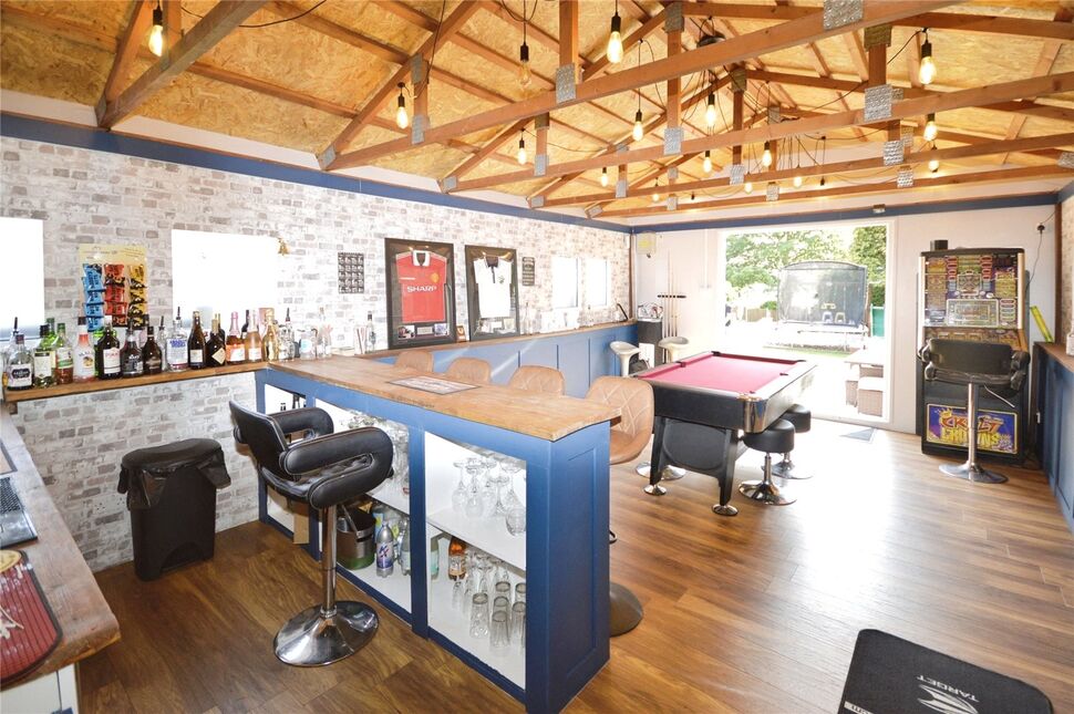 Man Cave / Bar / Games Room