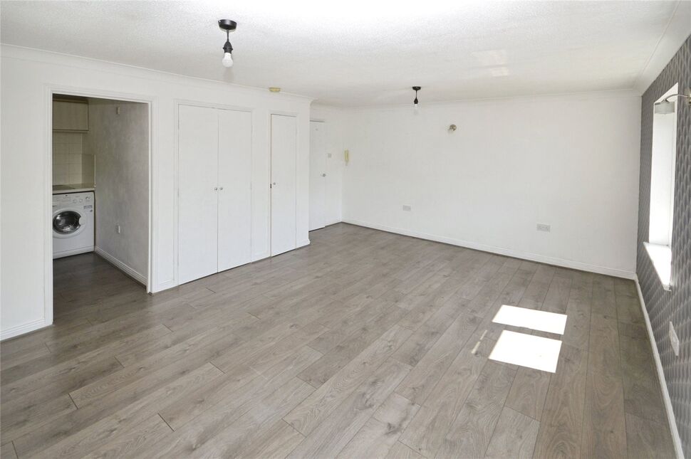 Studio Room