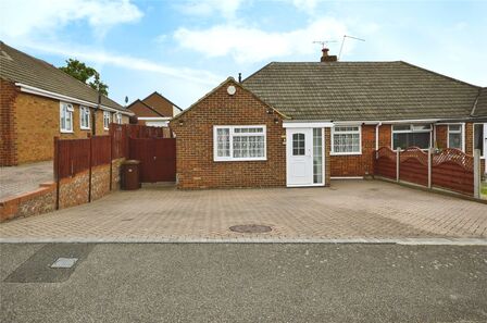 2 bedroom Semi Detached Bungalow for sale