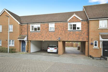 Glimmer Way, 2 bedroom  Flat for sale, £230,000