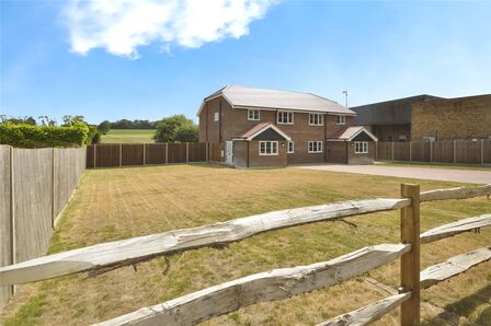 Main Road, 3 bedroom Semi Detached House for sale, £495,000