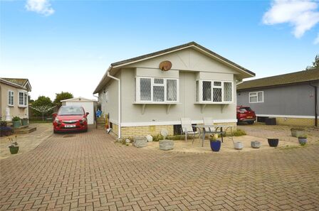 2 bedroom Detached Property for sale