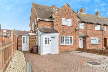 3 bedroom End Terrace House for sale
