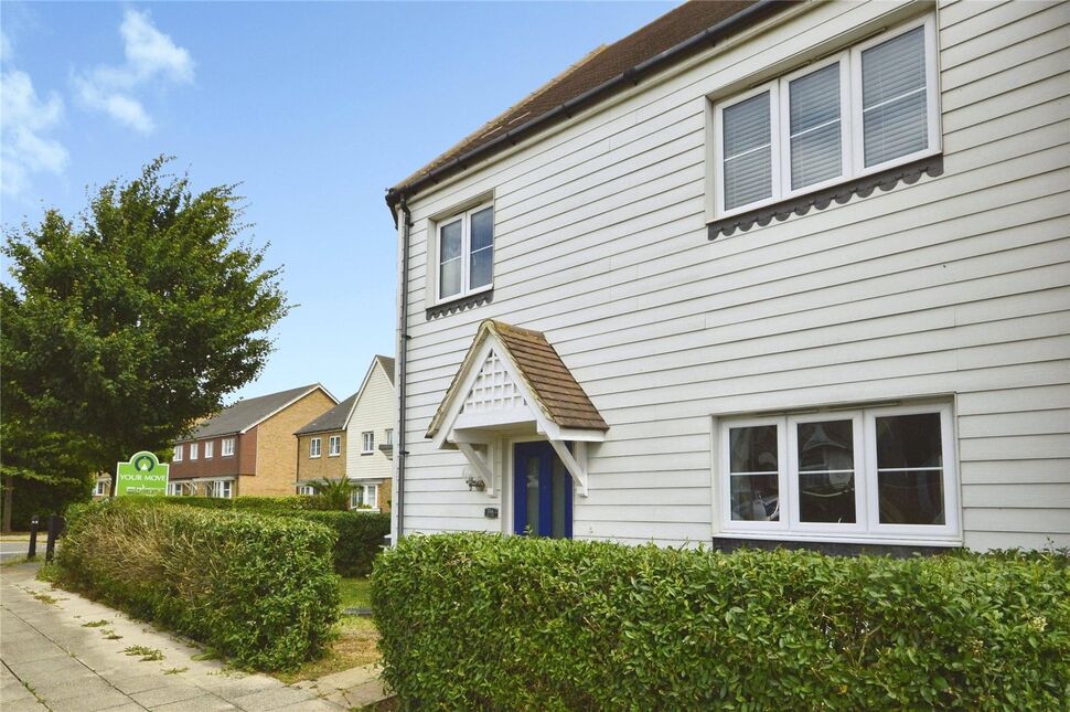 3 bedroom Mid Terrace House for sale