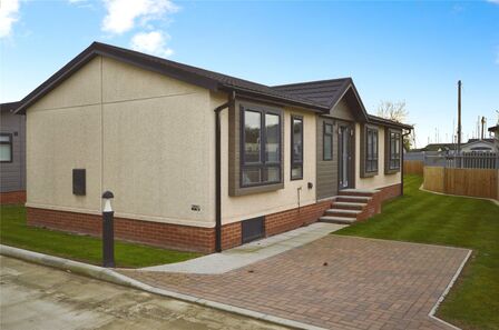 2 bedroom  Property for sale