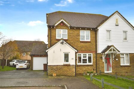 3 bedroom Semi Detached House to rent
