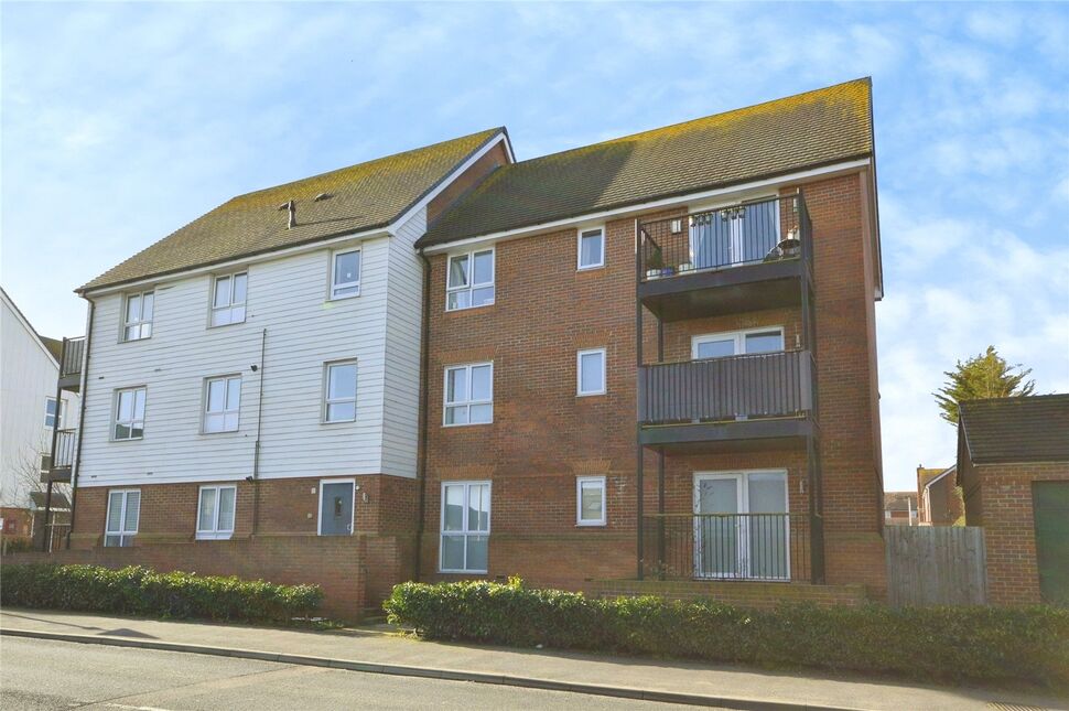 Main image of 2 bedroom Flat for sale, Dunne House, Hoo, Kent, ME3