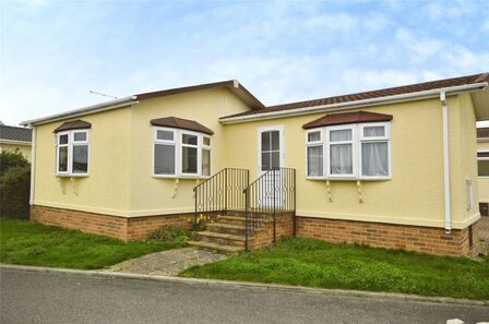 1 bedroom Detached Property for sale