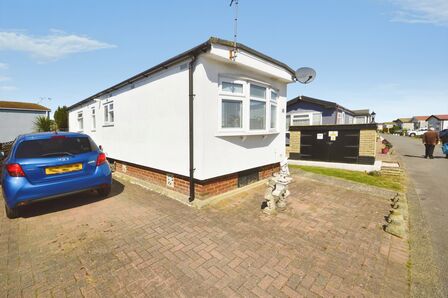 1 bedroom Detached Property for sale