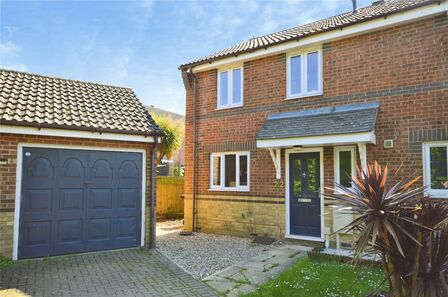 Leaman Close, 3 bedroom End Terrace House for sale, &pound;360,000