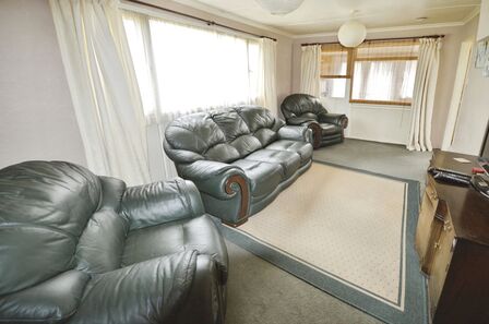 Hoo Marina Park, 2 bedroom Detached Property for sale, &pound;90,000