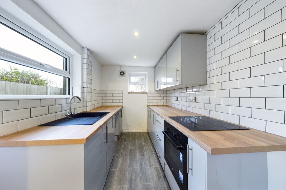 Main image of 2 bedroom Semi Detached House to rent, Melville Road, Rainham, Essex, RM13