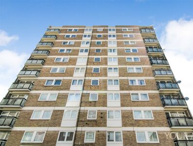 2 bedroom  Flat for sale