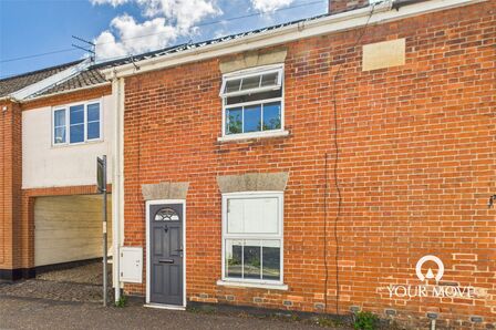 2 bedroom Mid Terrace House for sale