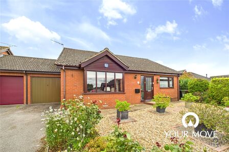 3 bedroom Link Detached Bungalow for sale