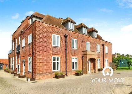 Norwich Road, 1 bedroom  Flat for sale, £130,000